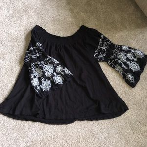 Off-the-shoulder Top